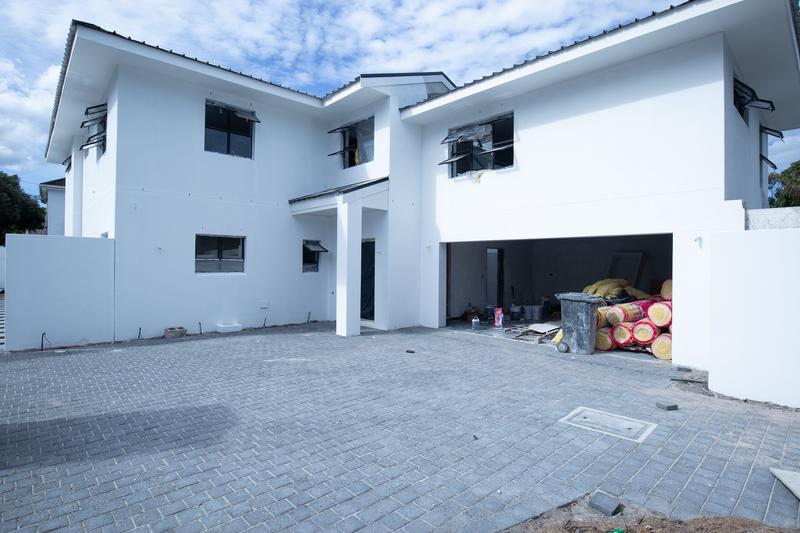 To Let 4 Bedroom Property for Rent in Constantia Western Cape